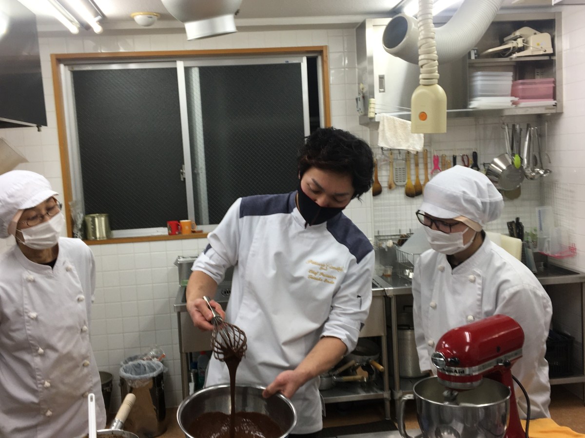 調布の福祉施設で、遠藤パティシエのレシピ講習会を実施しました