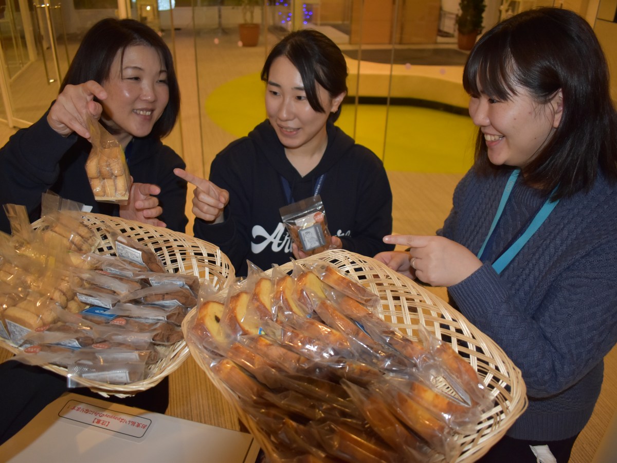 ㈱プレステージ・インターナショナルの社内マルシェでお菓子をおたのしみいただきました。